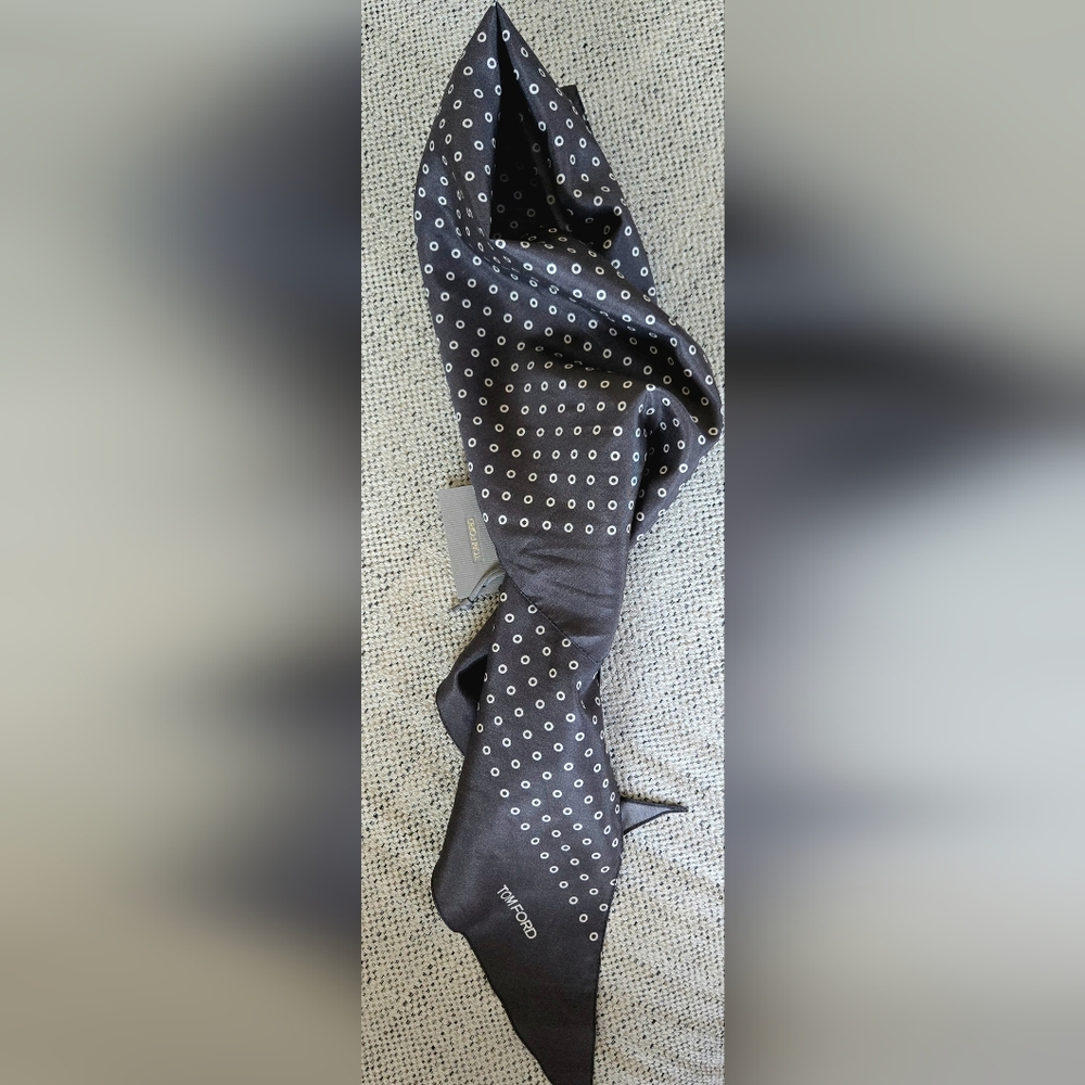 NWT TOM FORD Gray and White Polka Dot Silk Neck Scarf Size:OS Made In Italy
